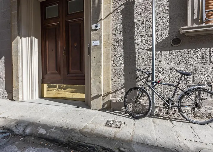 Daire Quiet Central Florence Apartment Ac Wifi *